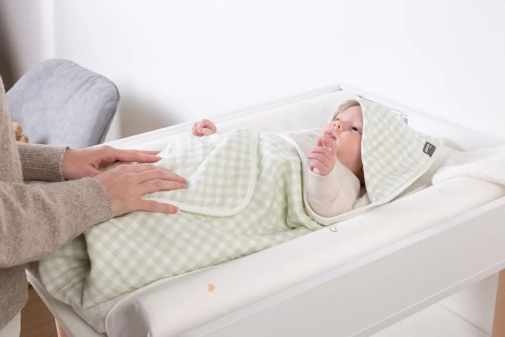 Sale Childhome Baby Badcape + Washandje - 80X80 Cm - Jersey - Forest - Tetra Vichy